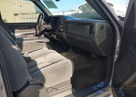 2004 Chevrolet Silverado 1500 Ls from USA, damaged, VIN 2GCEC19T441372080